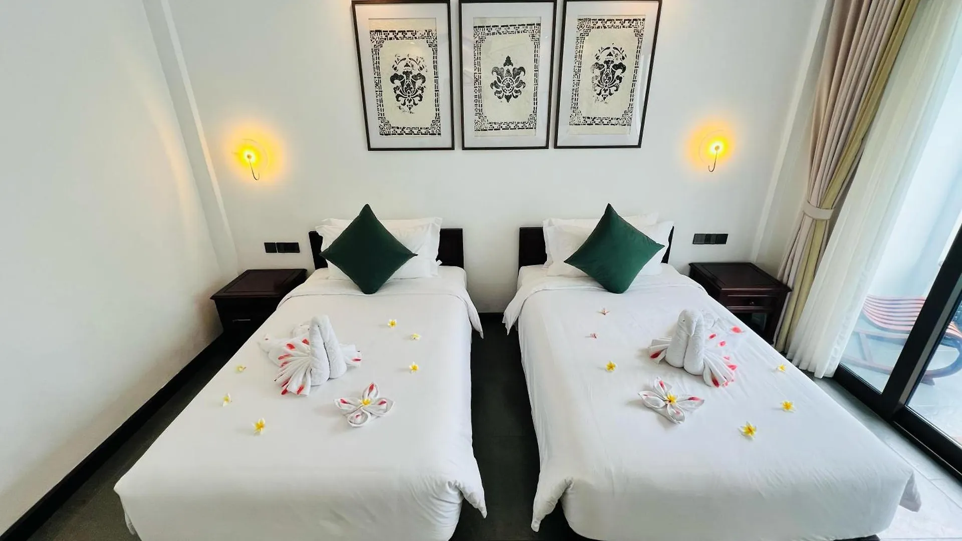 Manyo Hotel And Resort Luangprabang Laosz
