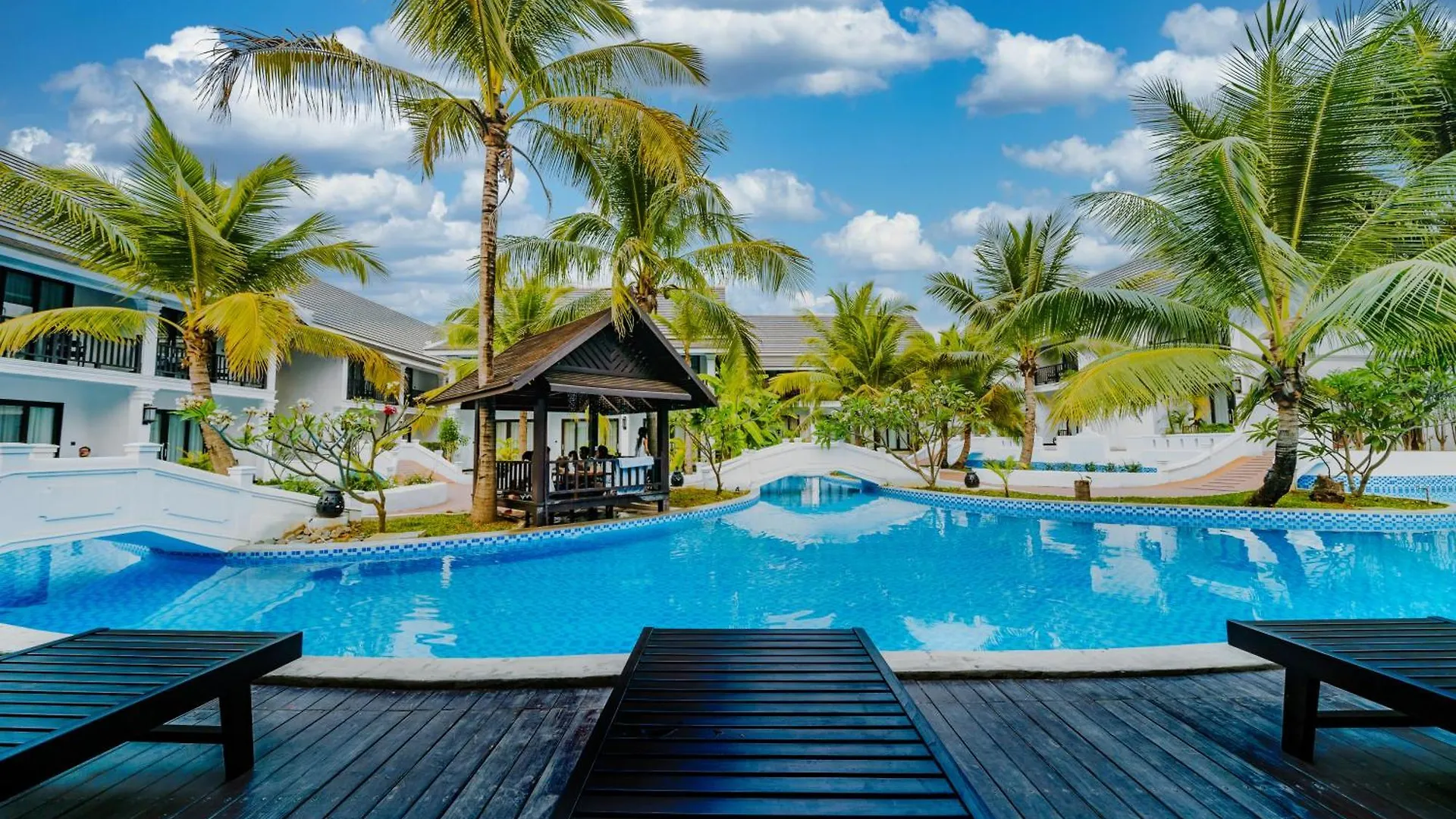 Manyo Hotel And Resort Luang Prabang 4*,