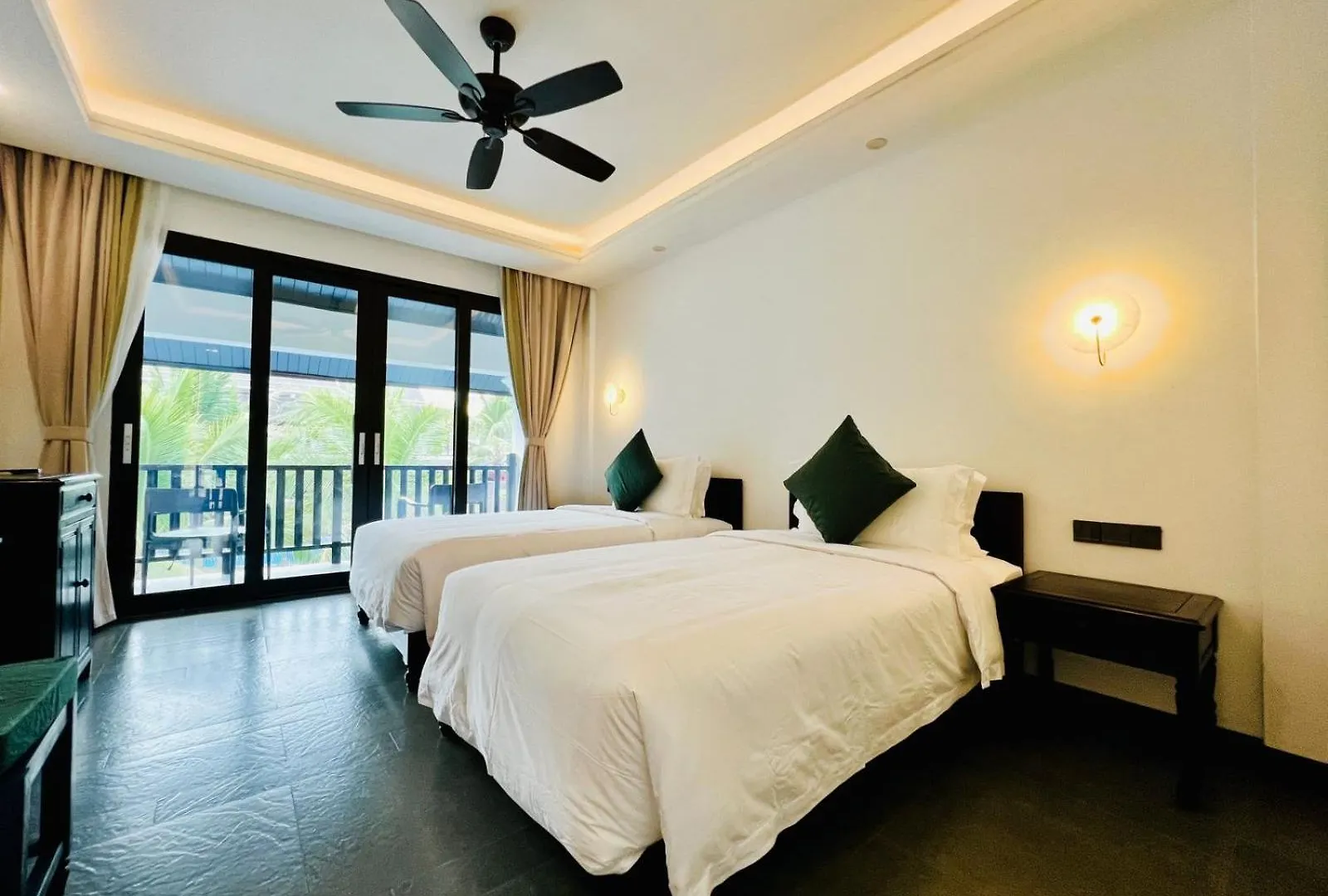 Manyo Hotel And Resort Luang Prabang 4*,