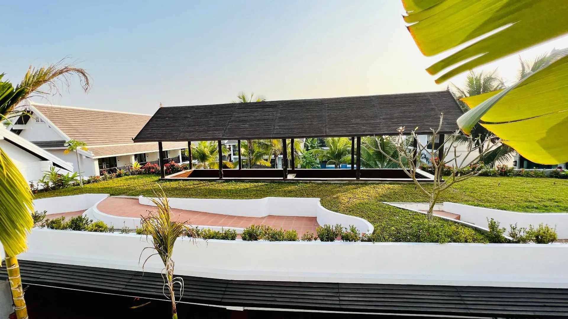 Manyo Hotel And Resort Luang Prabang 4*,