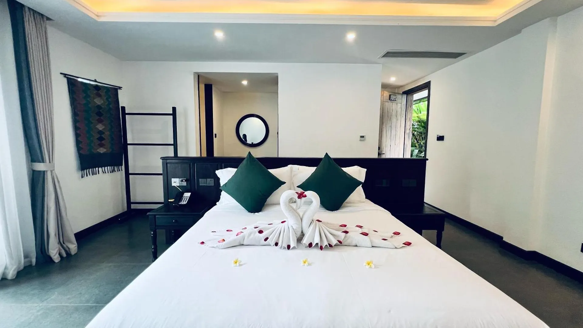 Manyo Hotel And Resort Luang Prabang 4*,  Laos